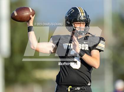 Thumbnail 2 in Escalon vs Windsor photogallery.