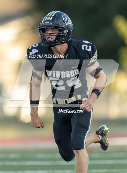 Thumbnail 3 in Escalon vs Windsor photogallery.