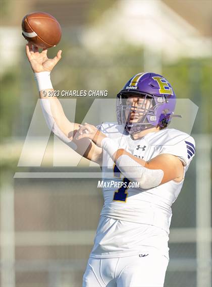 Thumbnail 1 in Escalon vs Windsor photogallery.