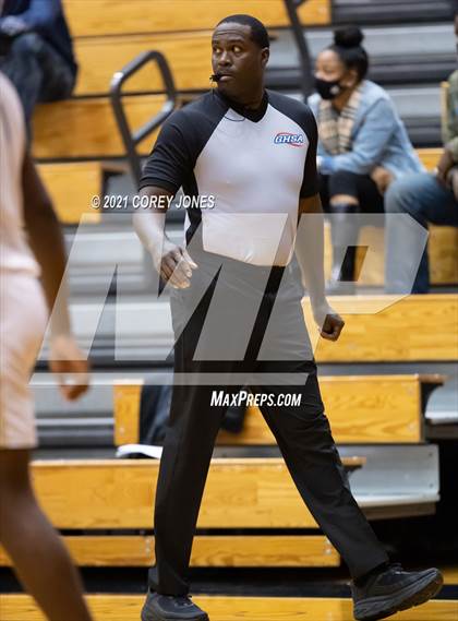 Thumbnail 1 in McEachern vs Grayson (Playing For A Change) photogallery.