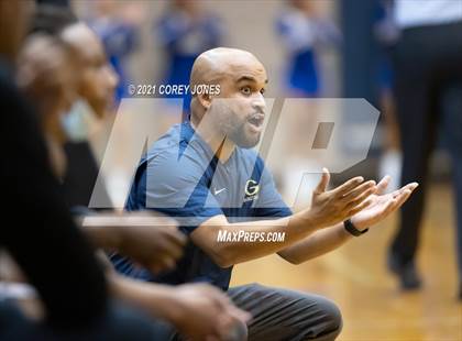 Thumbnail 2 in McEachern vs Grayson (Playing For A Change) photogallery.