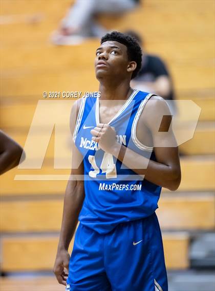 Thumbnail 2 in McEachern vs Grayson (Playing For A Change) photogallery.