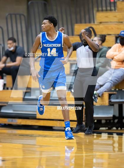 Thumbnail 2 in McEachern vs Grayson (Playing For A Change) photogallery.