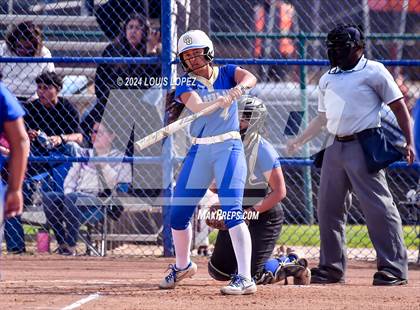 Thumbnail 2 in Charter Oak @ Diamond Ranch photogallery.