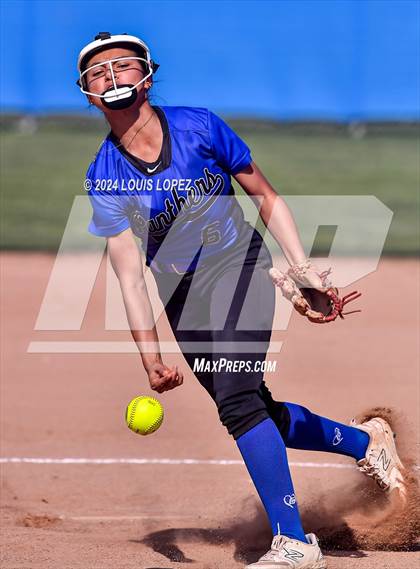 Thumbnail 2 in Charter Oak @ Diamond Ranch photogallery.