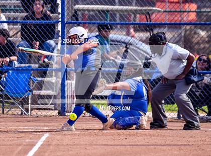 Thumbnail 3 in Charter Oak @ Diamond Ranch photogallery.