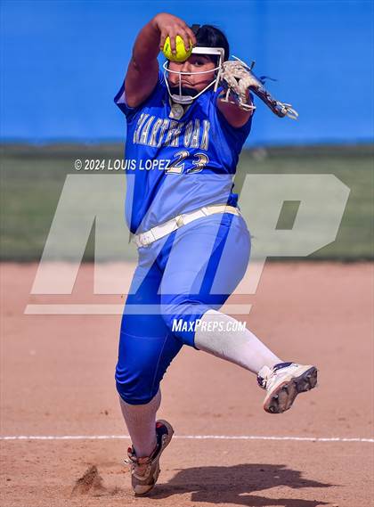Thumbnail 3 in Charter Oak @ Diamond Ranch photogallery.