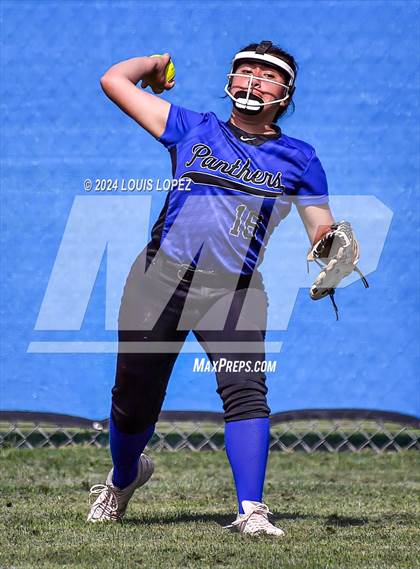 Thumbnail 1 in Charter Oak @ Diamond Ranch photogallery.