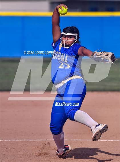 Thumbnail 2 in Charter Oak @ Diamond Ranch photogallery.