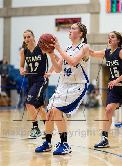 Thumbnail 2 in Syracuse vs. Bingham (UHSAA 5A Quarterfinal) photogallery.