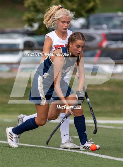 Thumbnail 3 in Regis Jesuit vs Palmer Ridge photogallery.