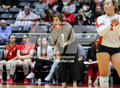 Thumbnail 2 in Canyon vs. Grapevine (UIL Volleyball 5A Semifinals) photogallery.