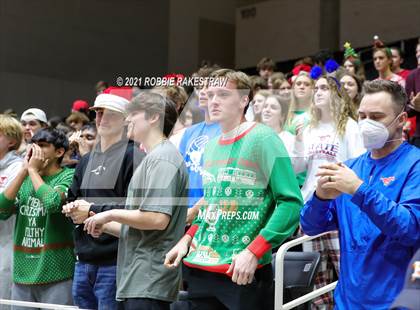 Thumbnail 1 in Canyon vs. Grapevine (UIL Volleyball 5A Semifinals) photogallery.