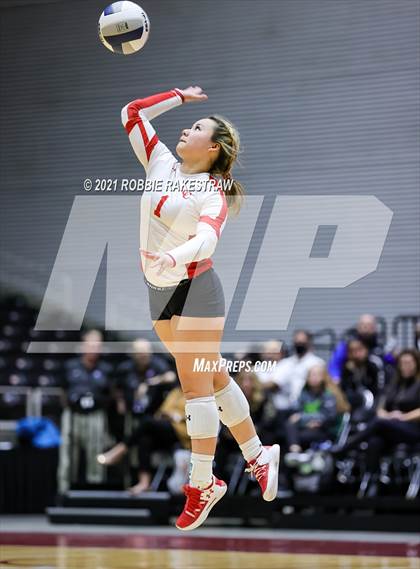 Thumbnail 1 in Canyon vs. Grapevine (UIL Volleyball 5A Semifinals) photogallery.