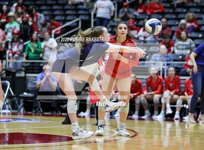 Thumbnail 2 in Canyon vs. Grapevine (UIL Volleyball 5A Semifinals) photogallery.