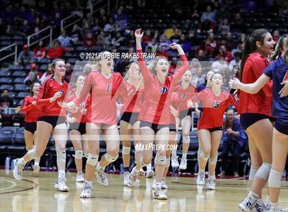 Thumbnail 2 in Canyon vs. Grapevine (UIL Volleyball 5A Semifinals) photogallery.