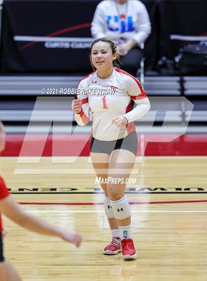 Thumbnail 3 in Canyon vs. Grapevine (UIL Volleyball 5A Semifinals) photogallery.