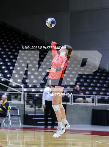 Thumbnail 2 in Canyon vs. Grapevine (UIL Volleyball 5A Semifinals) photogallery.