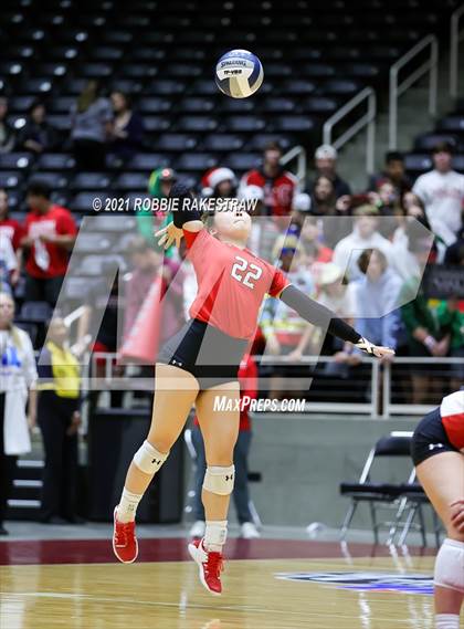 Thumbnail 1 in Canyon vs. Grapevine (UIL Volleyball 5A Semifinals) photogallery.