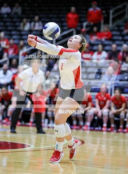 Thumbnail 3 in Canyon vs. Grapevine (UIL Volleyball 5A Semifinals) photogallery.