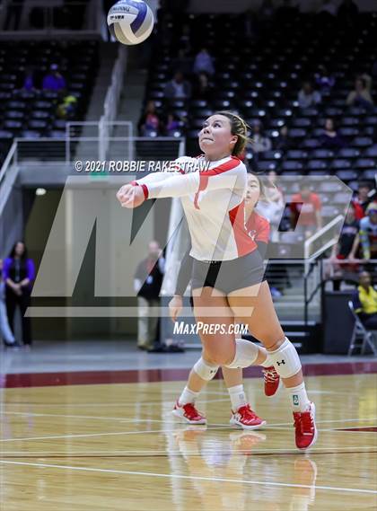 Thumbnail 3 in Canyon vs. Grapevine (UIL Volleyball 5A Semifinals) photogallery.