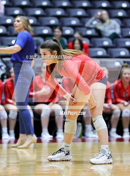 Thumbnail 3 in Canyon vs. Grapevine (UIL Volleyball 5A Semifinals) photogallery.