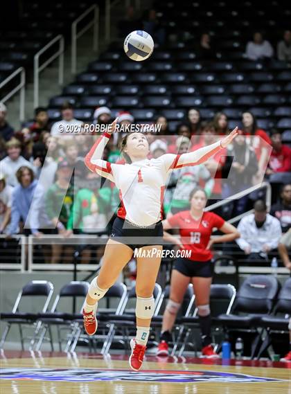 Thumbnail 1 in Canyon vs. Grapevine (UIL Volleyball 5A Semifinals) photogallery.