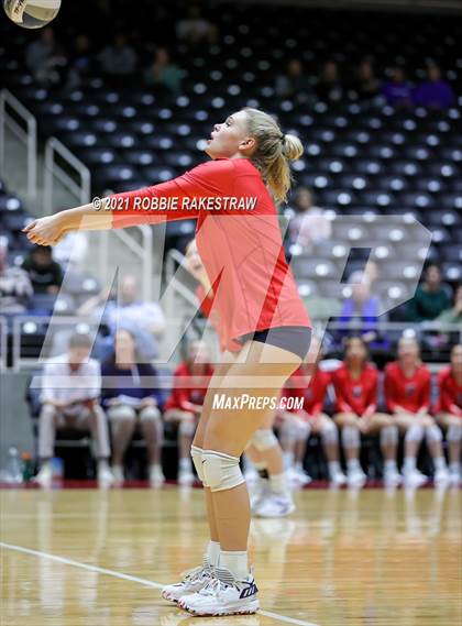 Thumbnail 2 in Canyon vs. Grapevine (UIL Volleyball 5A Semifinals) photogallery.