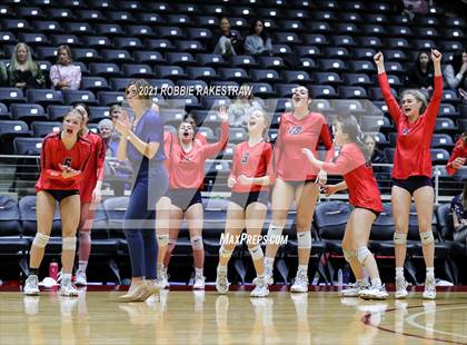 Thumbnail 1 in Canyon vs. Grapevine (UIL Volleyball 5A Semifinals) photogallery.