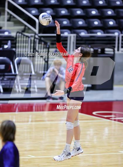 Thumbnail 1 in Canyon vs. Grapevine (UIL Volleyball 5A Semifinals) photogallery.