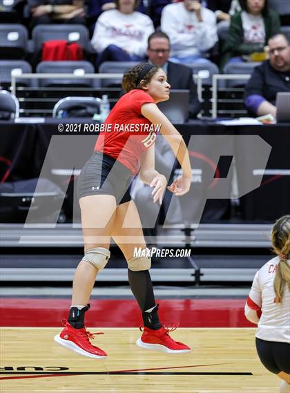Thumbnail 1 in Canyon vs. Grapevine (UIL Volleyball 5A Semifinals) photogallery.