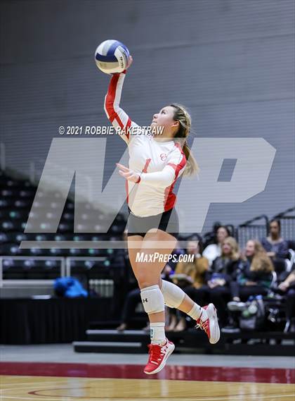 Thumbnail 1 in Canyon vs. Grapevine (UIL Volleyball 5A Semifinals) photogallery.