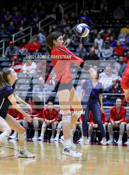Thumbnail 1 in Canyon vs. Grapevine (UIL Volleyball 5A Semifinals) photogallery.
