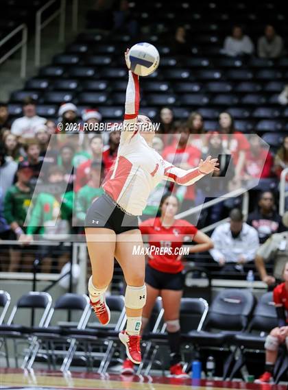 Thumbnail 3 in Canyon vs. Grapevine (UIL Volleyball 5A Semifinals) photogallery.