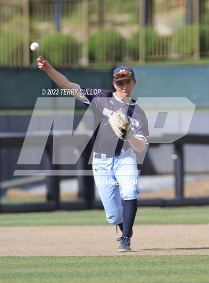 Thumbnail 3 in Salem Hills vs. Timpanogos (UHSAA 5A Bracket Play) photogallery.