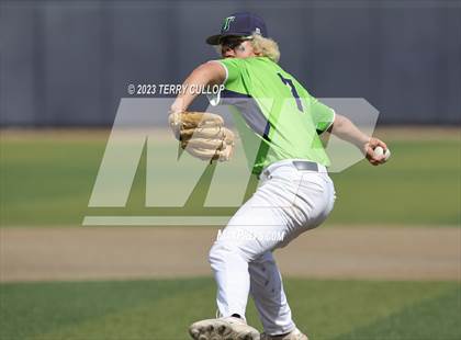 Thumbnail 3 in Salem Hills vs. Timpanogos (UHSAA 5A Bracket Play) photogallery.