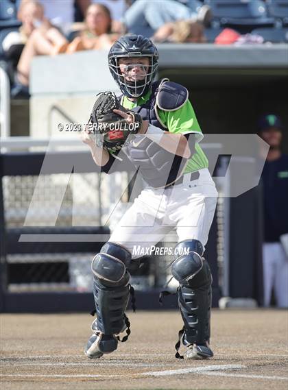 Thumbnail 3 in Salem Hills vs. Timpanogos (UHSAA 5A Bracket Play) photogallery.