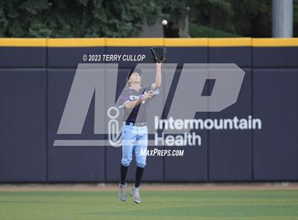 Thumbnail 3 in Salem Hills vs. Timpanogos (UHSAA 5A Bracket Play) photogallery.