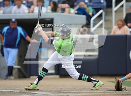 Thumbnail 3 in Salem Hills vs. Timpanogos (UHSAA 5A Bracket Play) photogallery.