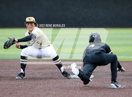Thumbnail 2 in Sierra Canyon vs St Francis photogallery.