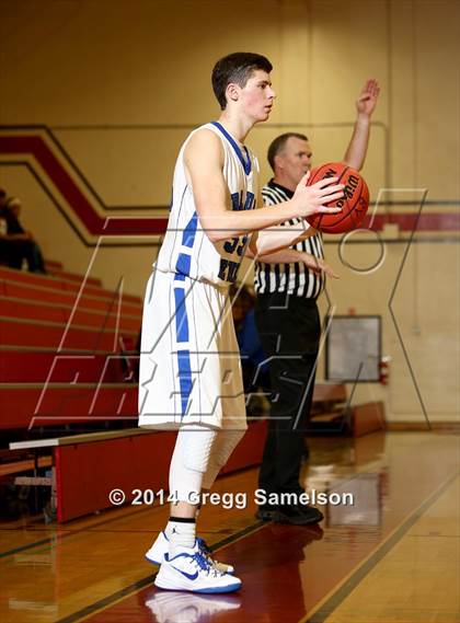 Thumbnail 2 in Davis vs Fairfield (Bronco Roundup) photogallery.
