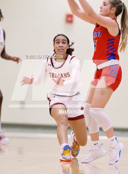 Thumbnail 3 in Walton @ Lassiter photogallery.