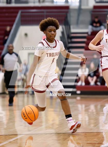 Thumbnail 1 in Walton @ Lassiter photogallery.