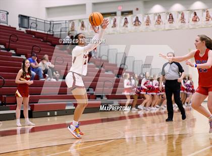 Thumbnail 1 in Walton @ Lassiter photogallery.