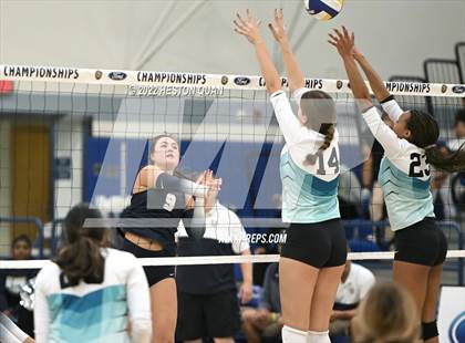 Thumbnail 2 in Vista Murrieta vs. Aliso Niguel (CIF=SS D2 Final) photogallery.
