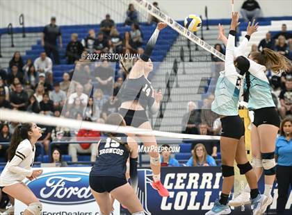 Thumbnail 2 in Vista Murrieta vs. Aliso Niguel (CIF=SS D2 Final) photogallery.