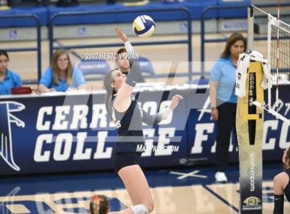 Thumbnail 2 in Vista Murrieta vs. Aliso Niguel (CIF=SS D2 Final) photogallery.