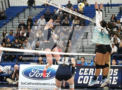 Thumbnail 1 in Vista Murrieta vs. Aliso Niguel (CIF=SS D2 Final) photogallery.