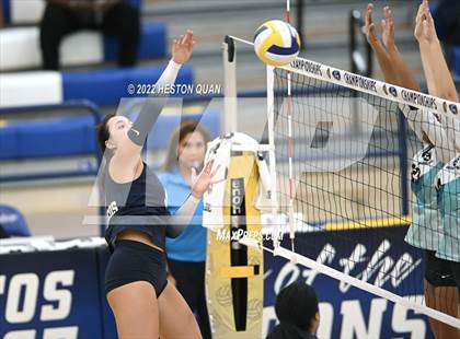 Thumbnail 2 in Vista Murrieta vs. Aliso Niguel (CIF=SS D2 Final) photogallery.