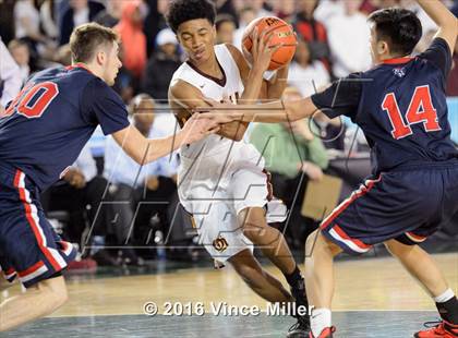 Thumbnail 3 in O'Dea vs Kennedy Catholic (WIAA 3A Semifinal)  photogallery.
